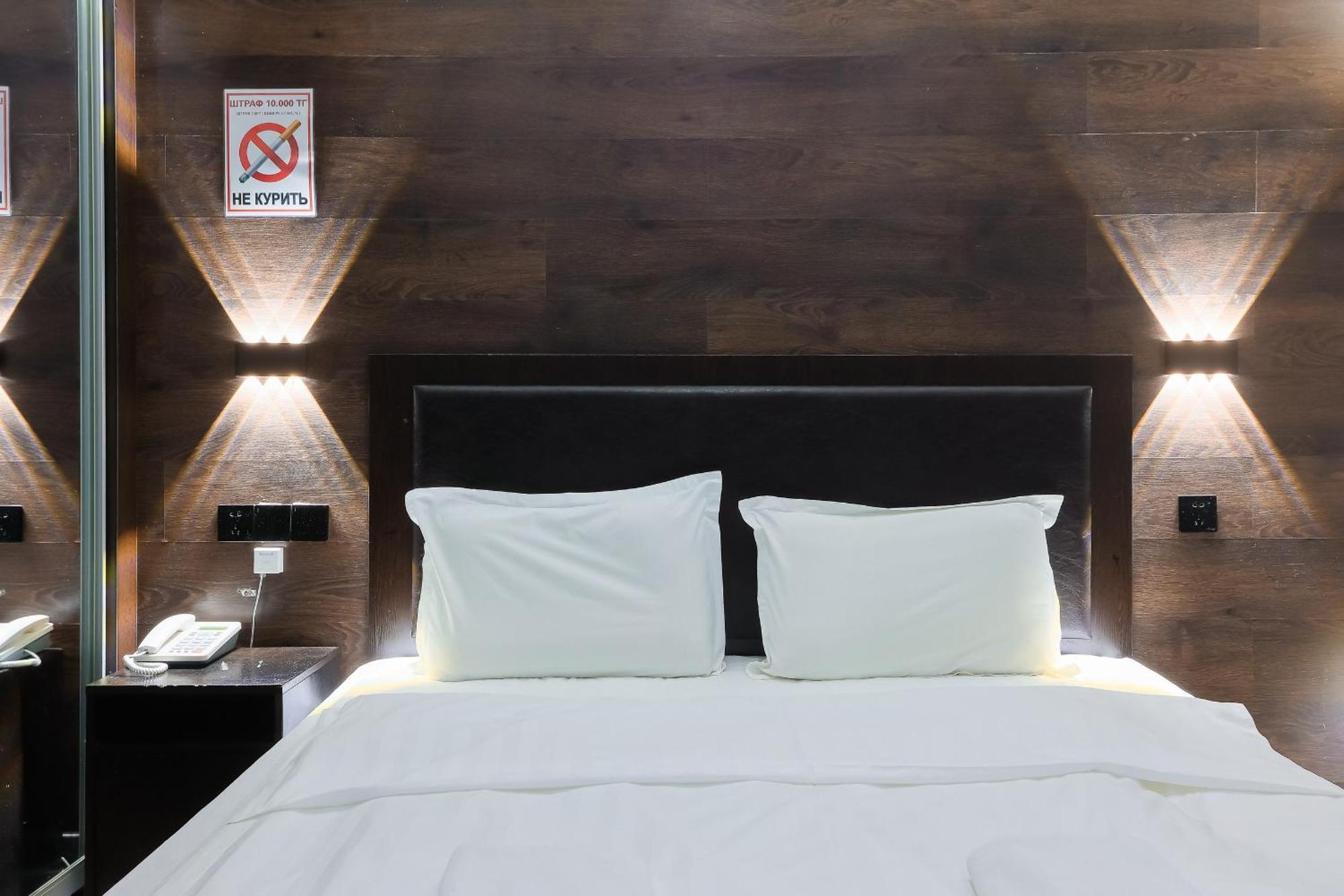Hotel Vivaldis Αλμάτι Εξωτερικό φωτογραφία