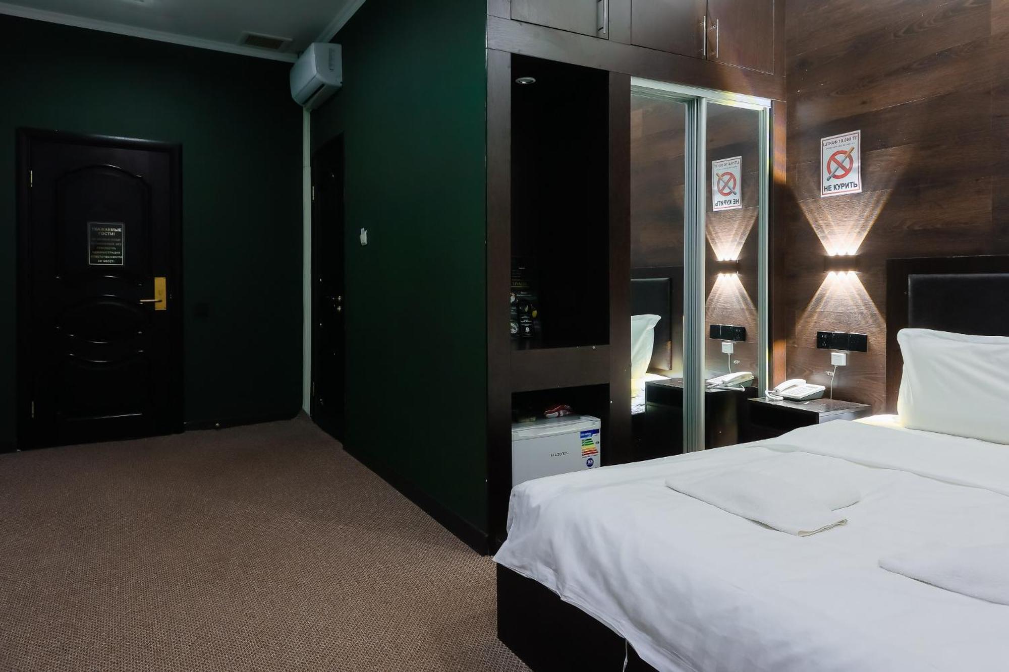 Hotel Vivaldis Αλμάτι Εξωτερικό φωτογραφία