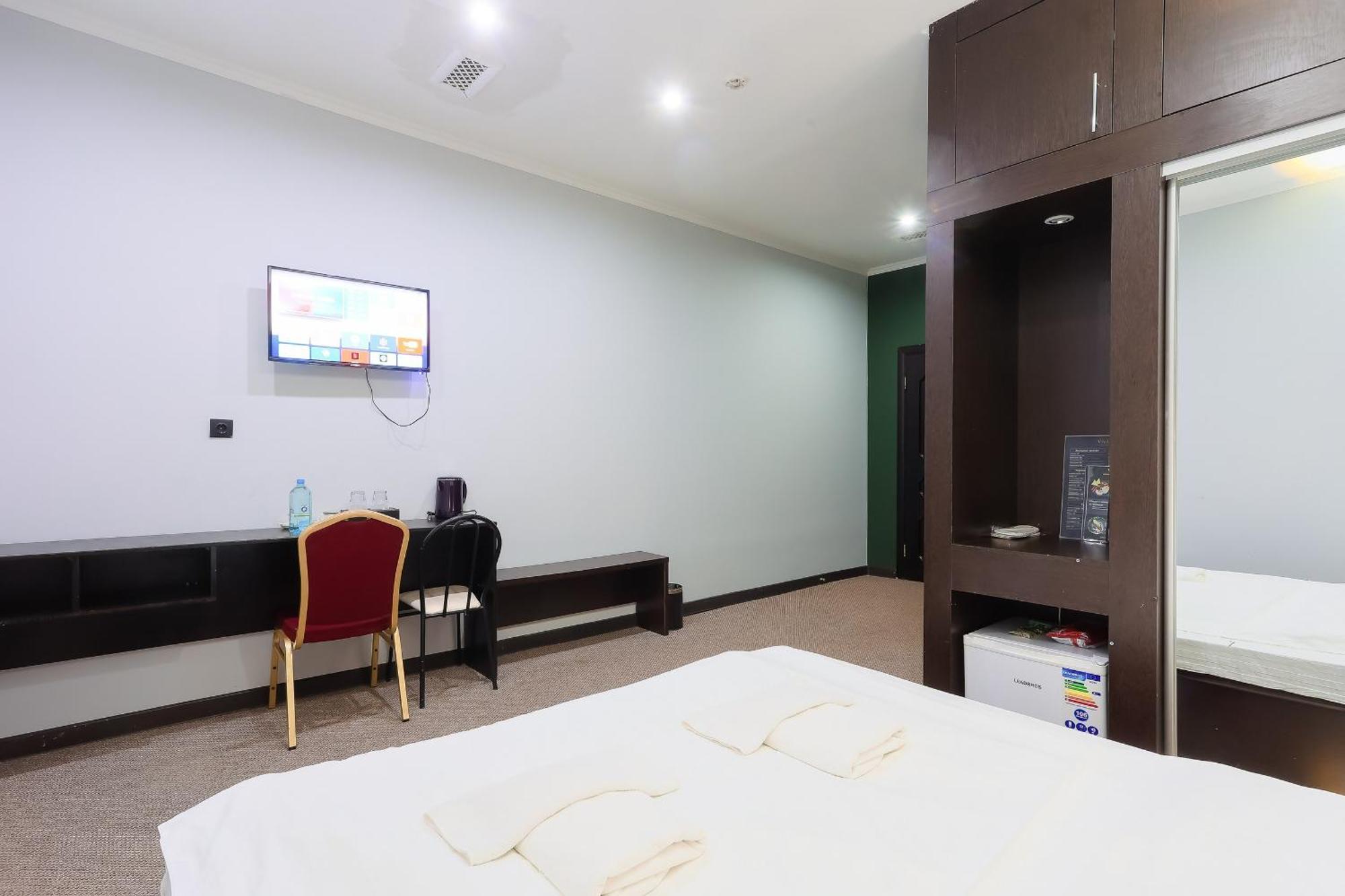 Hotel Vivaldis Αλμάτι Εξωτερικό φωτογραφία